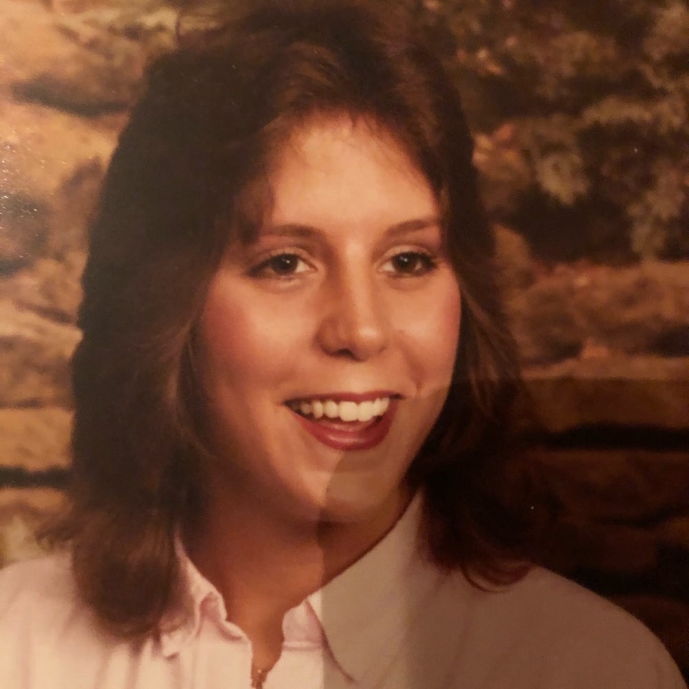 Meet your Posher, Yvette